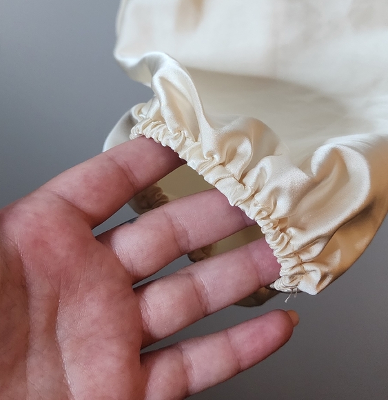 NWOT Gorgeous White Blouse - Picture 7 of 11